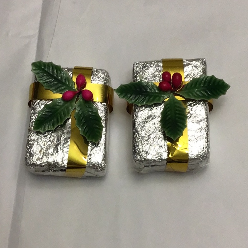⭐️10/10.00⭐️ ornaments, hand made , set of 2